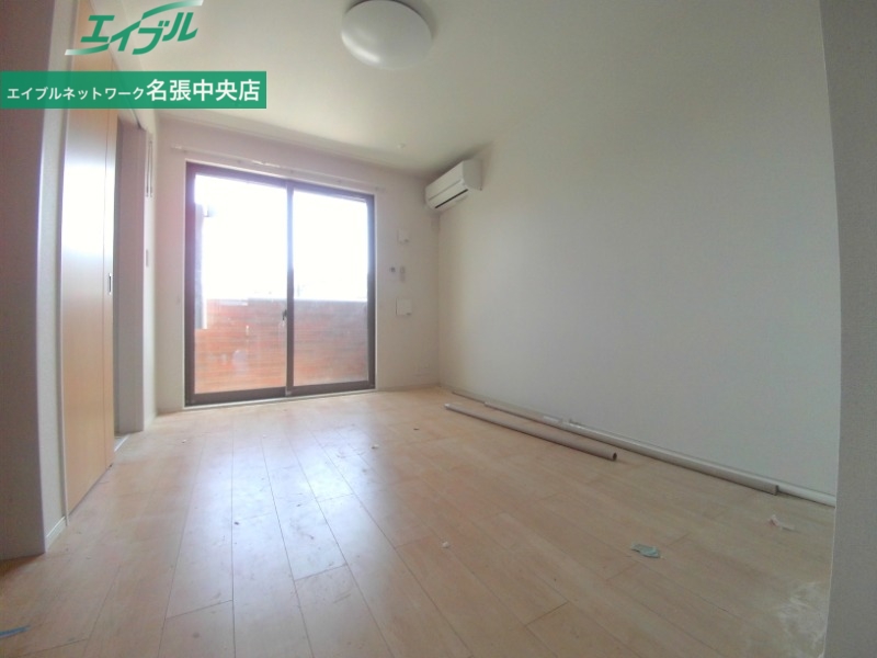 居室・リビング　同タイプ写真