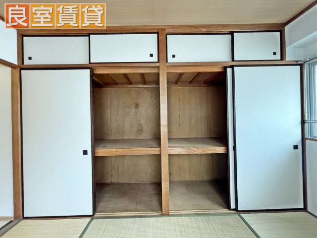 収納　押入れ