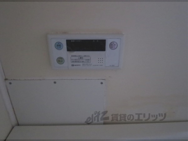 その他設備　給湯器リモコン