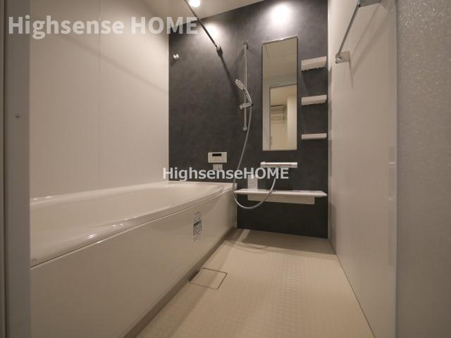 バス・シャワールーム　落ち着いた空間のお風呂です