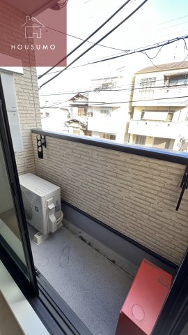 バルコニー　外からの目が気にならないバルコニーで洗濯物が干せます