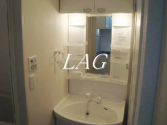 洗面設備　洗面台です。