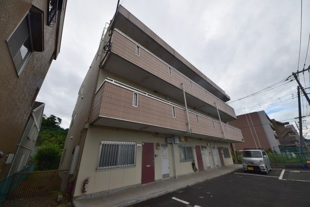 建物外観　★お部屋探しはタウンハウジング高幡不動店まで★