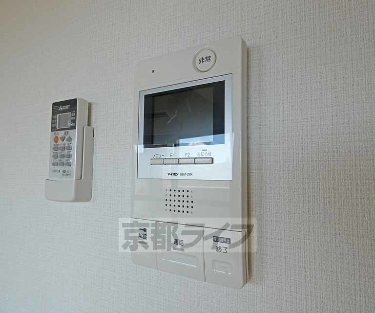 セキュリティ　モニター付きインターホンです。