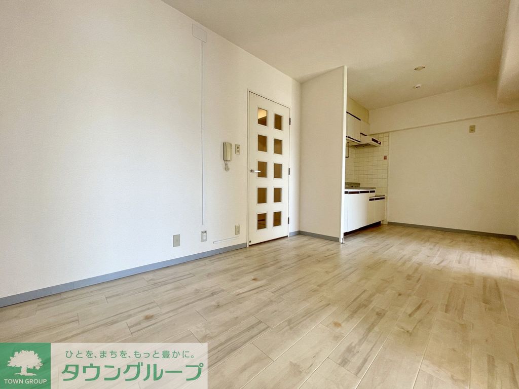 居室・リビング　※別部屋参考写真です