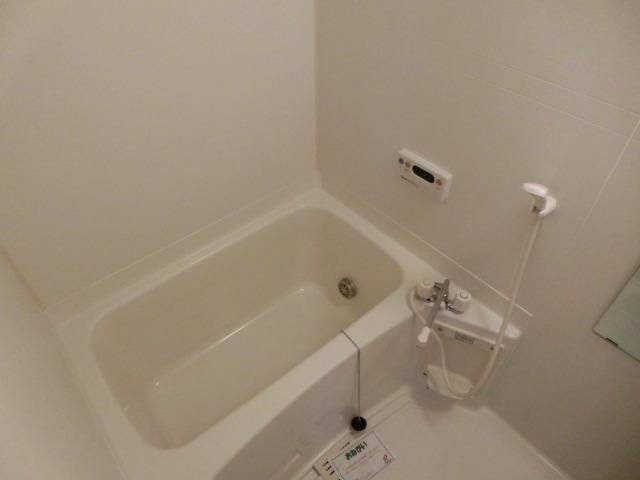 バス・シャワールーム　追い焚き付きバス