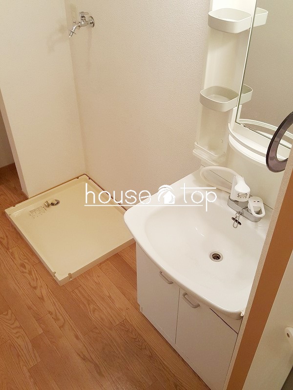 洗面設備　シャンプードレッサー！ゆったりとした脱衣場です♪