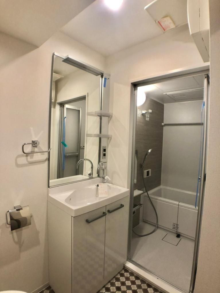 バス・シャワールーム