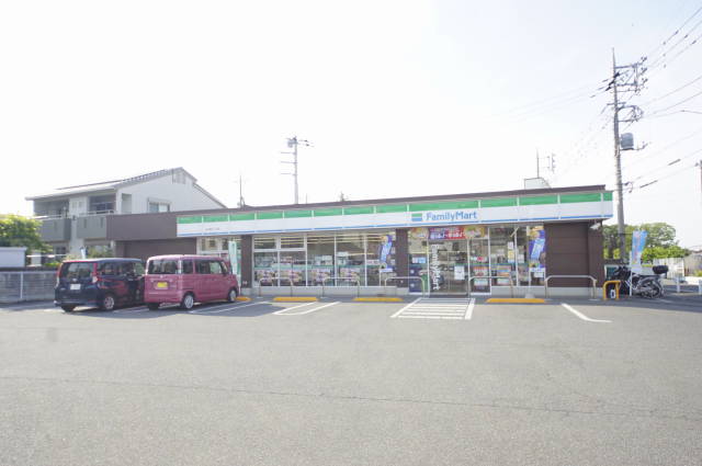 コンビニ　ファミリーマート古河東二丁目店（コンビニ）まで410m