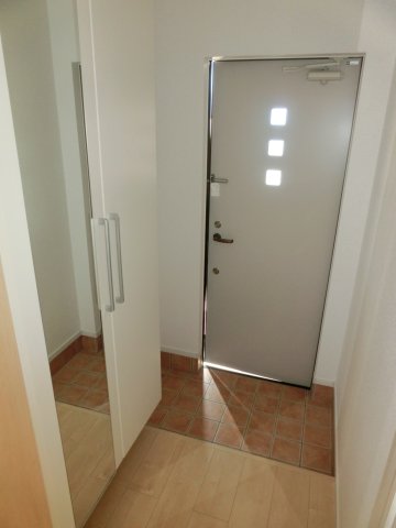 玄関　ウィスタリア　玄関