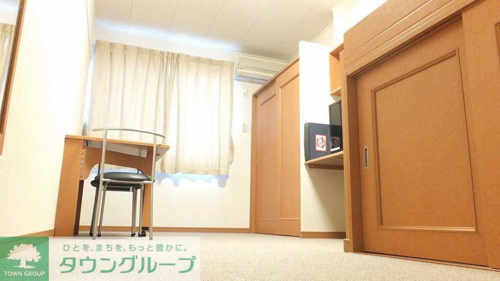 居室・リビング　2Fの床面は、カーペット敷きです。