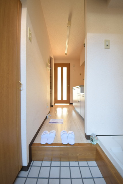 玄関　～ただいまっ～別部屋参照～