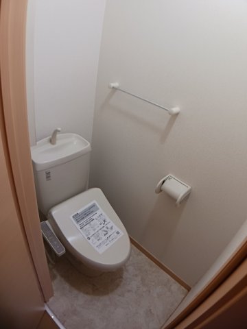 トイレ　トイレもきれいです