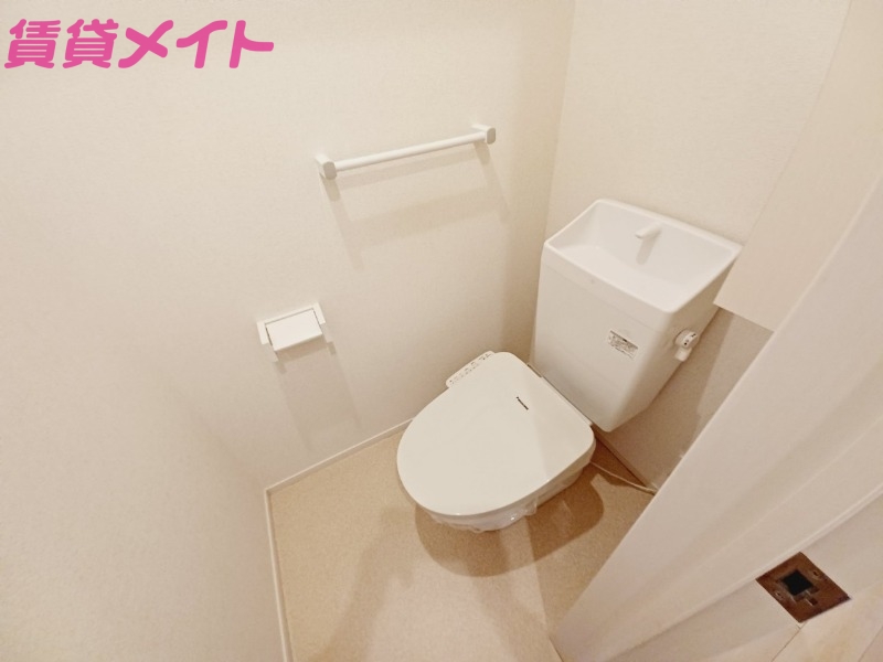 トイレ　別部屋参考写真です