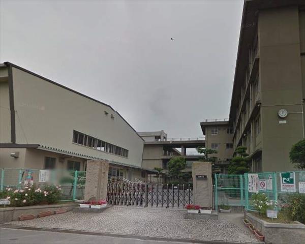 中学校　誠之中学校（中学校）まで1662m