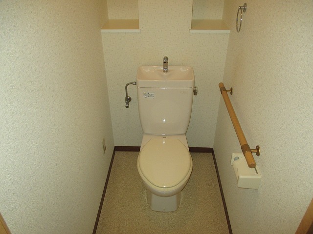 トイレ　清潔感のあるトイレです