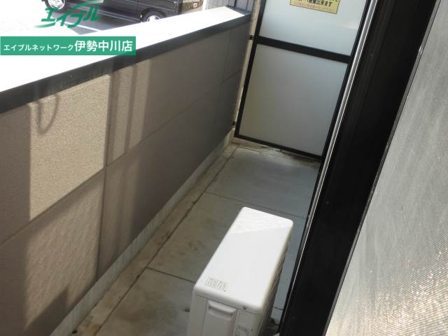 バルコニー　同物件別室画像