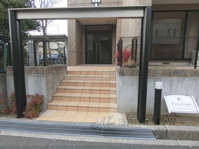 エントランス　エントランス