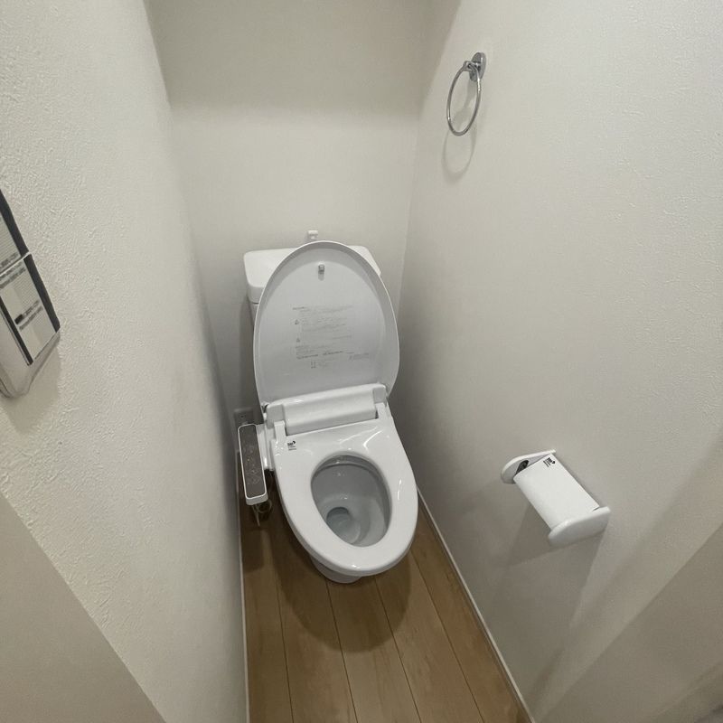 トイレ　落ち着いたトイレです