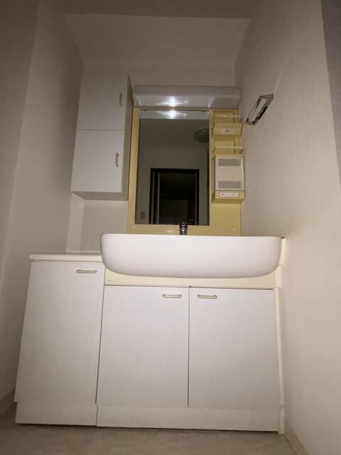 洗面設備　※同間取りの参考写真です