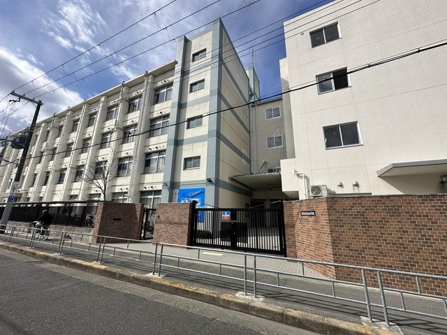 中学校　大阪市立歌島中学校（中学校）まで1741m