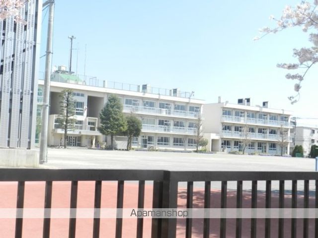 小学校　浦安市立北部小学校（小学校）まで128m