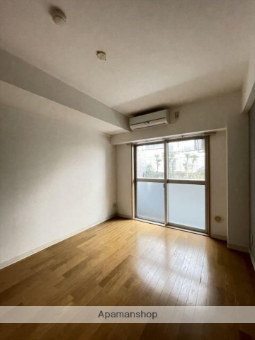 スカイコート文京白山の居間写真