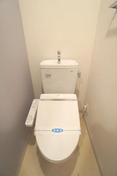プライムアーバン御堂筋本町のトイレ写真