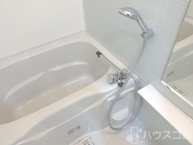 バス・シャワールーム　一日のお疲れをお取りくださいませ。