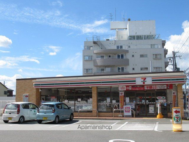 コンビニ　セブンイレブン（コンビニ）まで475m