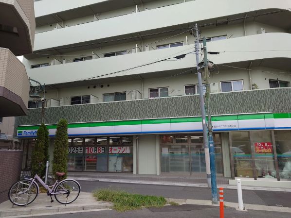 コンビニ　ファミリーマート西小山ニコニコ通り店（コンビニ）まで394m