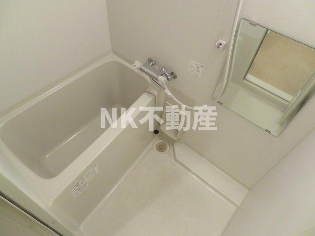 バス・シャワールーム　落ち着いた空間のお風呂です