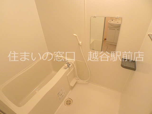 バス・シャワールーム　バスルーム