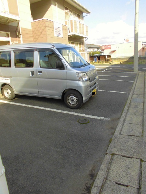 駐車場　駐車場