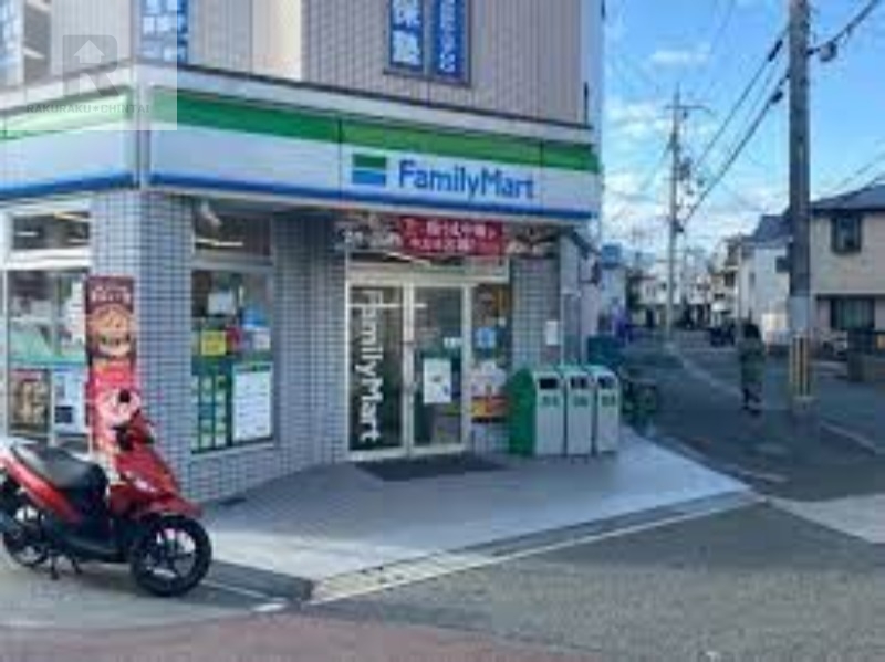 コンビニ　ファミリーマート曽根西町店（コンビニ）まで304m