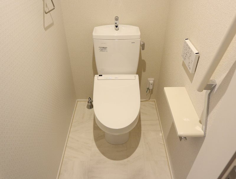 ＪＲ埼京線 北戸田駅 徒歩4分 3階建 築6年のトイレ写真