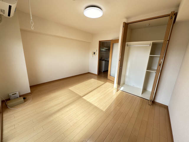 セントリバーヒルズ江戸橋の居間写真