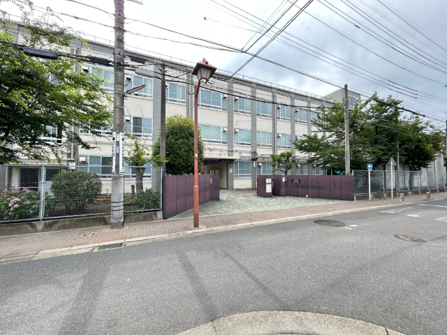 中学校　名古屋市立豊正中学校（中学校）まで564m
