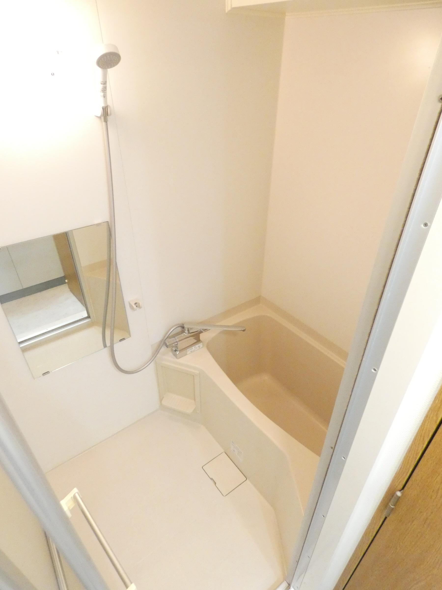 バス・シャワールーム　バス※別部屋参考写真