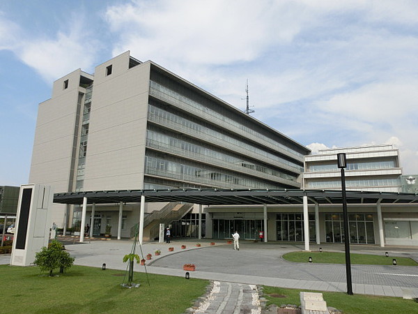 役所　青梅市役所（役所）まで645m