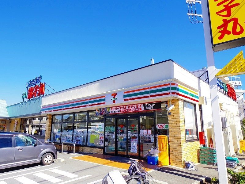 コンビニ　セブンイレブン武蔵小金井駅前通り店（コンビニ）まで579m