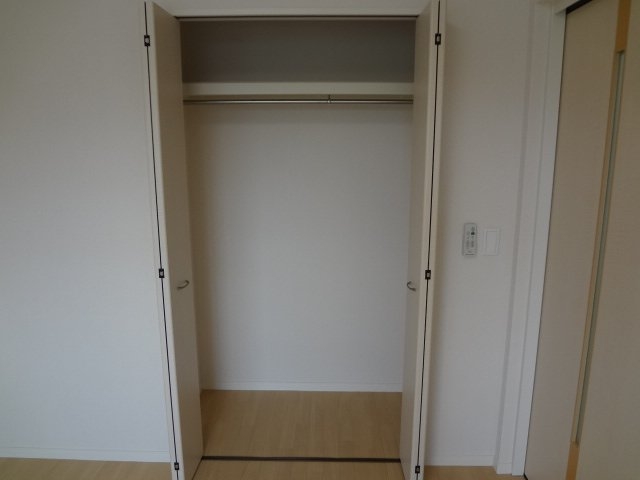収納　６．９帖洋室クローゼット
