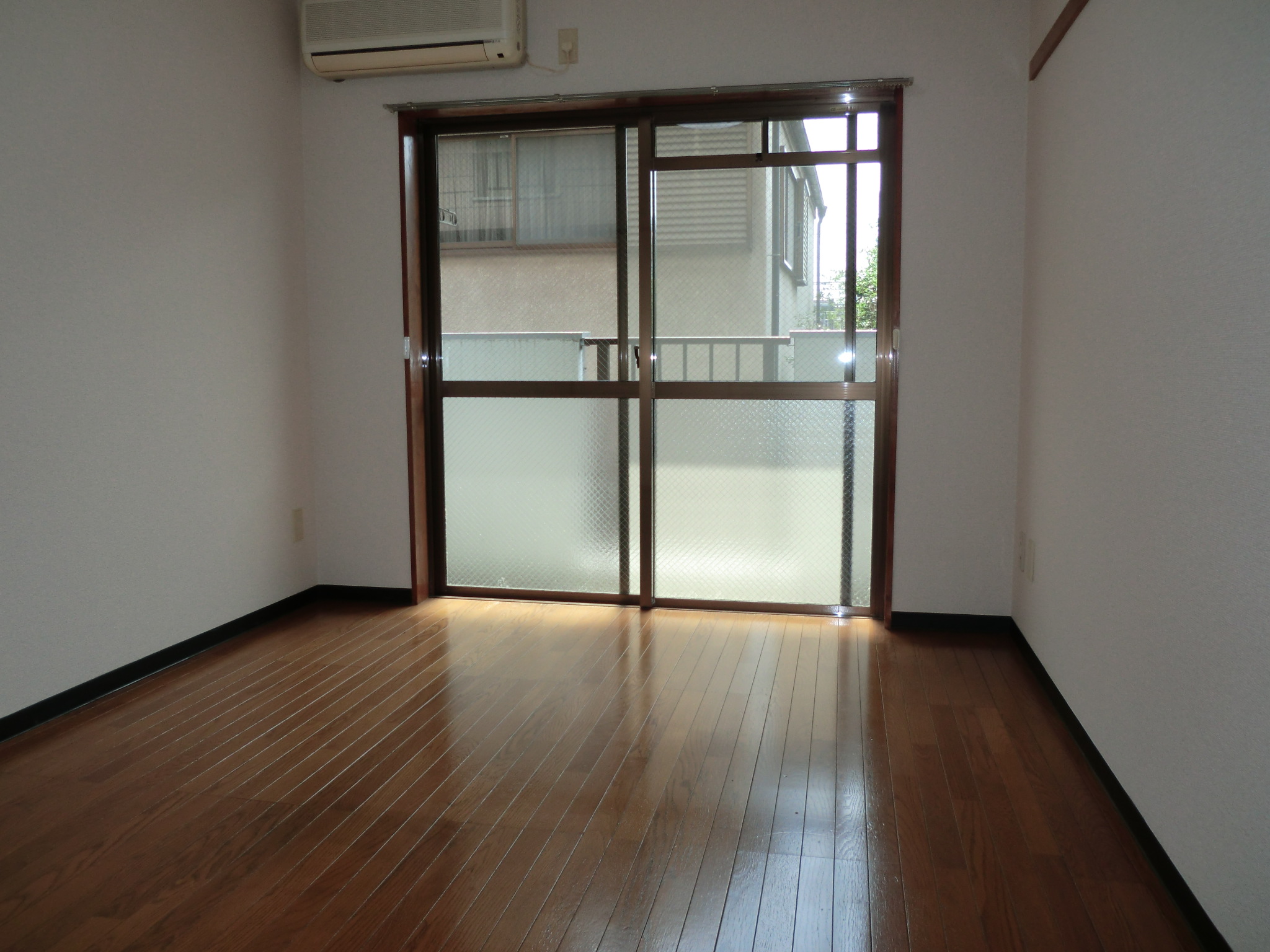 居室・リビング　☆人気のフローリングのお部屋です☆