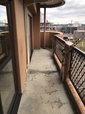 バルコニー