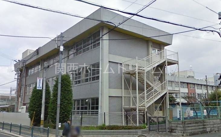 小学校　門真市立門真小学校（小学校）まで394m