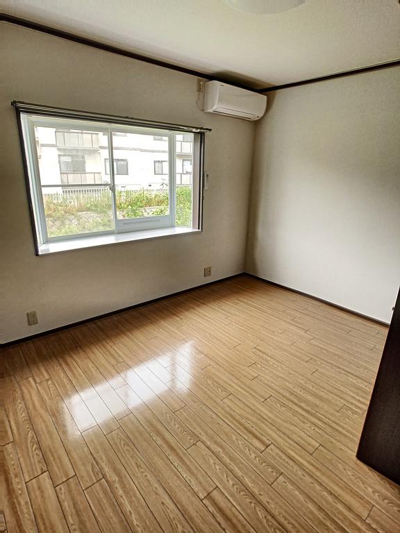 居室・リビング　103号室の写真です。