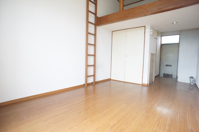 その他部屋・スペース　落ち着いた雰囲気で寝室向きのお部屋です♪