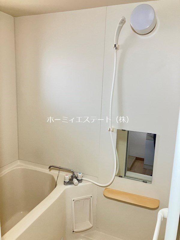 バス・シャワールーム　浴室です☆