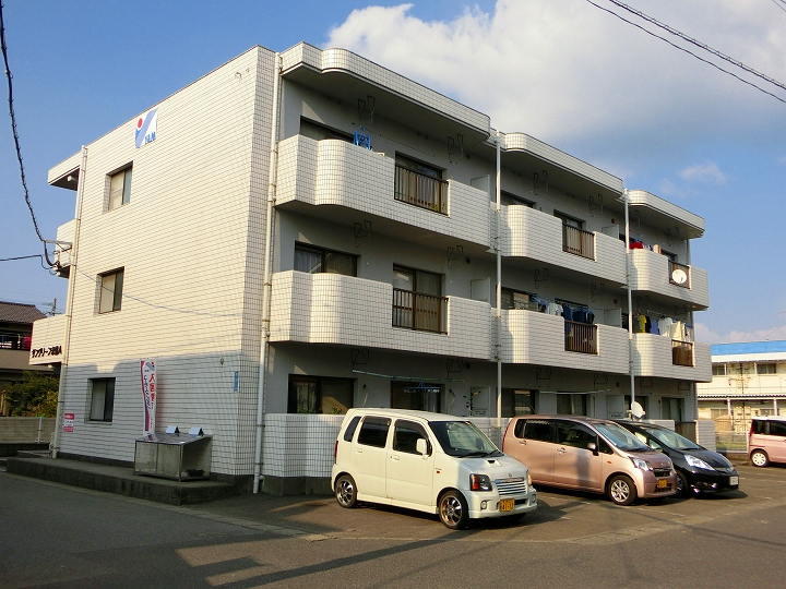 鹿児島市和田のマンションの建物外観