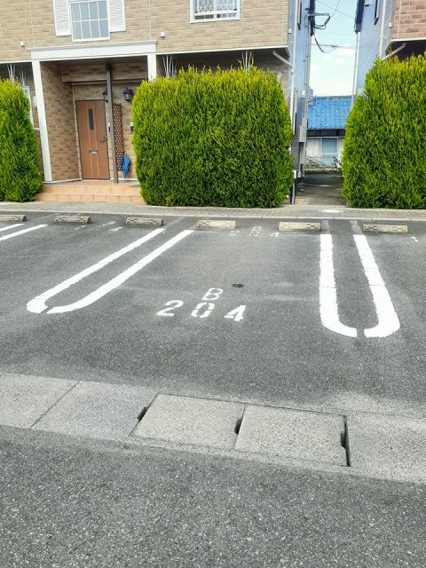 【うきは市吉井町のアパートの駐車場】